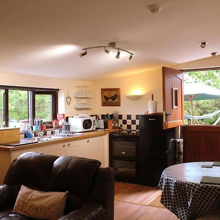 Villa The Retreat Llanrhaeadr-ym-Mochnant Esterno foto
