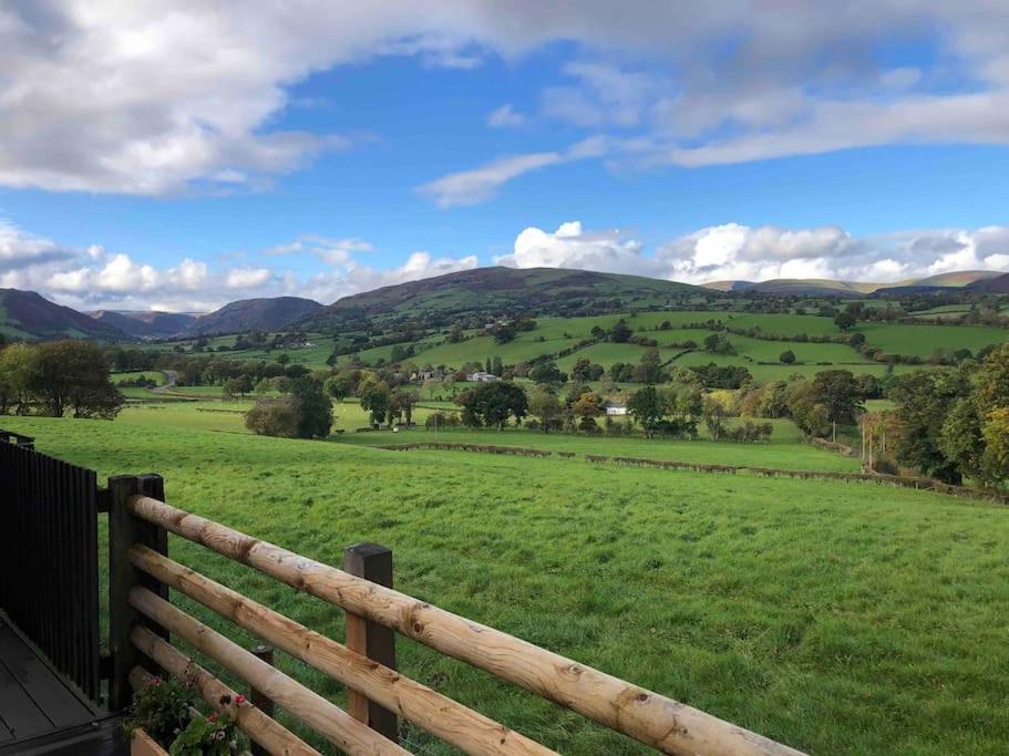 Villa The Retreat Llanrhaeadr-ym-Mochnant Esterno foto